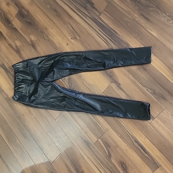 Aritzia Daria Faux Leather Pants - High Rise, Black, Size Small - Picture 2 of 5